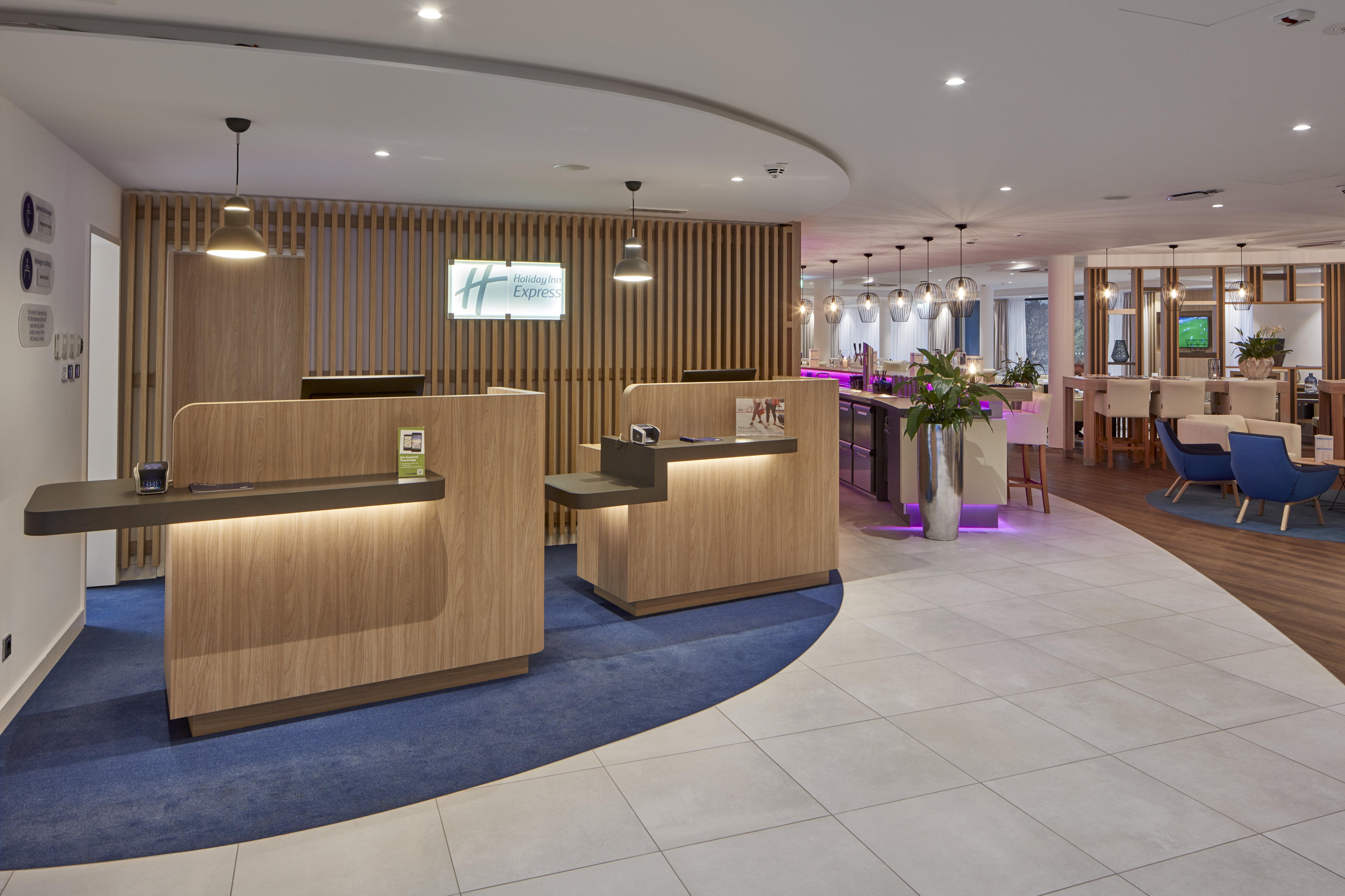 Holiday Inn Express - Merzig By Ihg Exterior foto