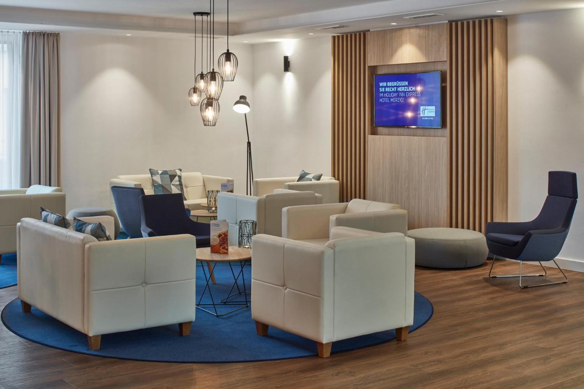 Holiday Inn Express - Merzig By Ihg Exterior foto
